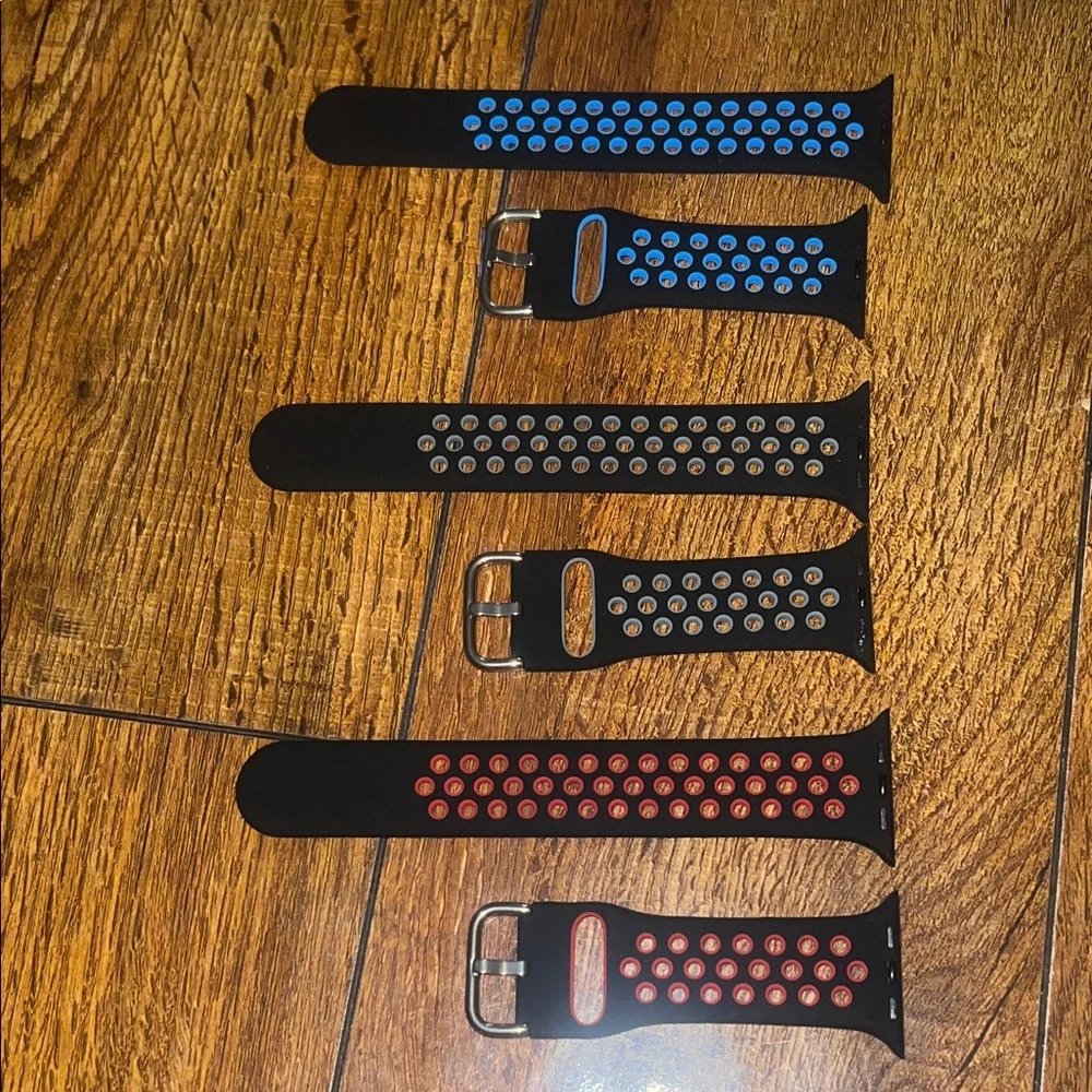 3 Apple Watches Bands